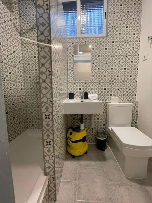 New Piso Centrico 7Pax A 2 Min Andando De Gran Via Appartement Madrid Buitenkant foto